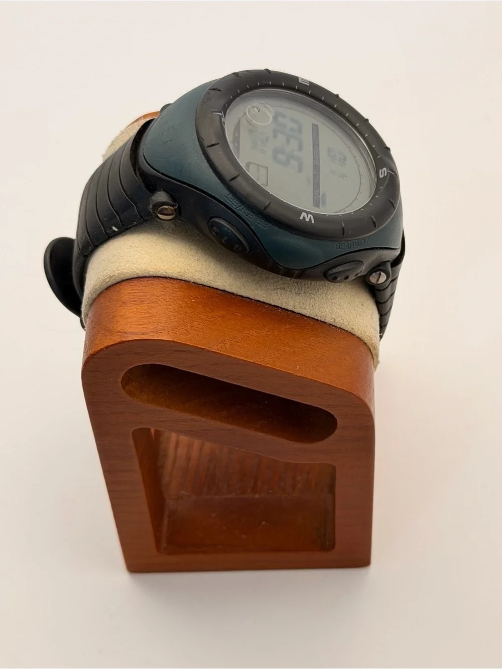 Suunto Vector  Smartwatch, New Battery,  Digital Watch Sports Gear